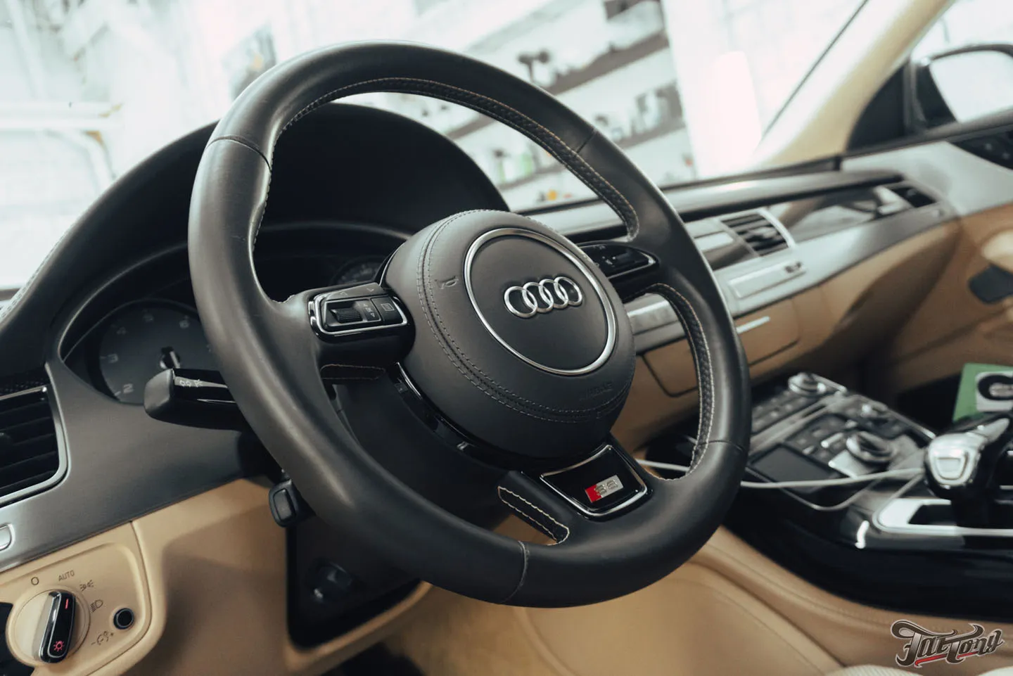 Химчистка салона для Audi S8. Что еще планируется?